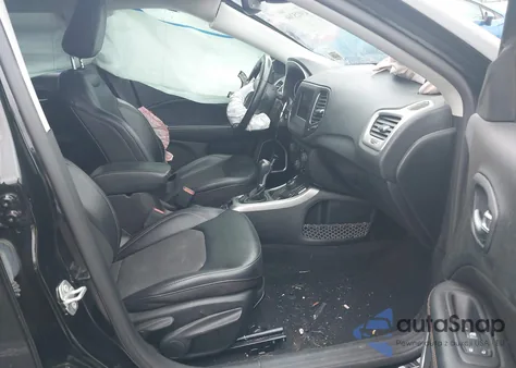 2020 Jeep Compass Latitude 4X4 из США, поврежденный, VIN 3C4NJDBB5LT164795